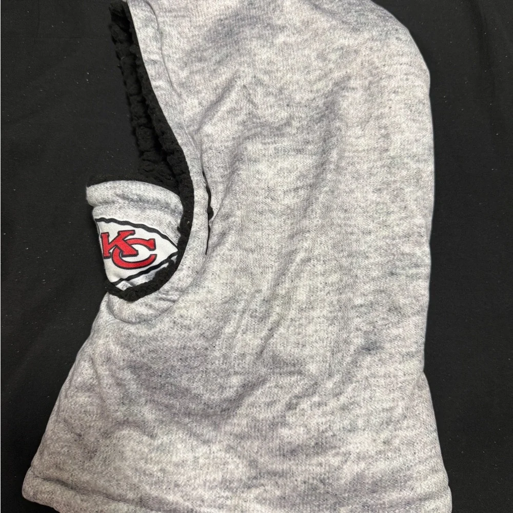 Kansas City Chiefs Gray Men’s OSFA Face Mask with Logo
